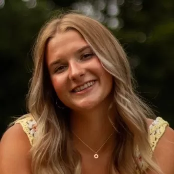Alyssa Gilchrist Headshot